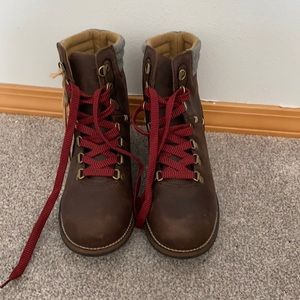 NWT Kodiak Surrey Boots size 8.5